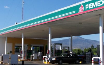 COVID-19 sigue pegando a Pemex, ventas de gasolina caen 61% en segundo trimestre